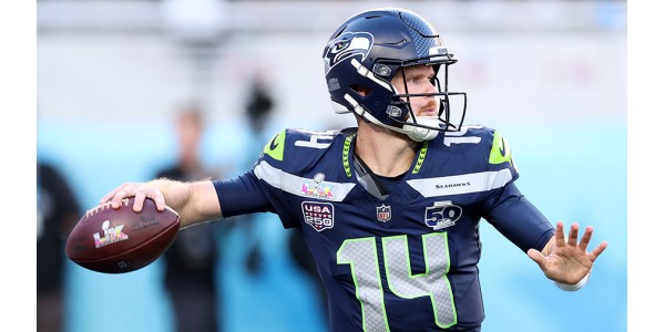 Plusieurs joueurs défensifs des Seahawks de Seattle ont quitté l'équipe Plusieurs joueurs défensifs des Seahawks de Seattle ont quitté l'équipe
